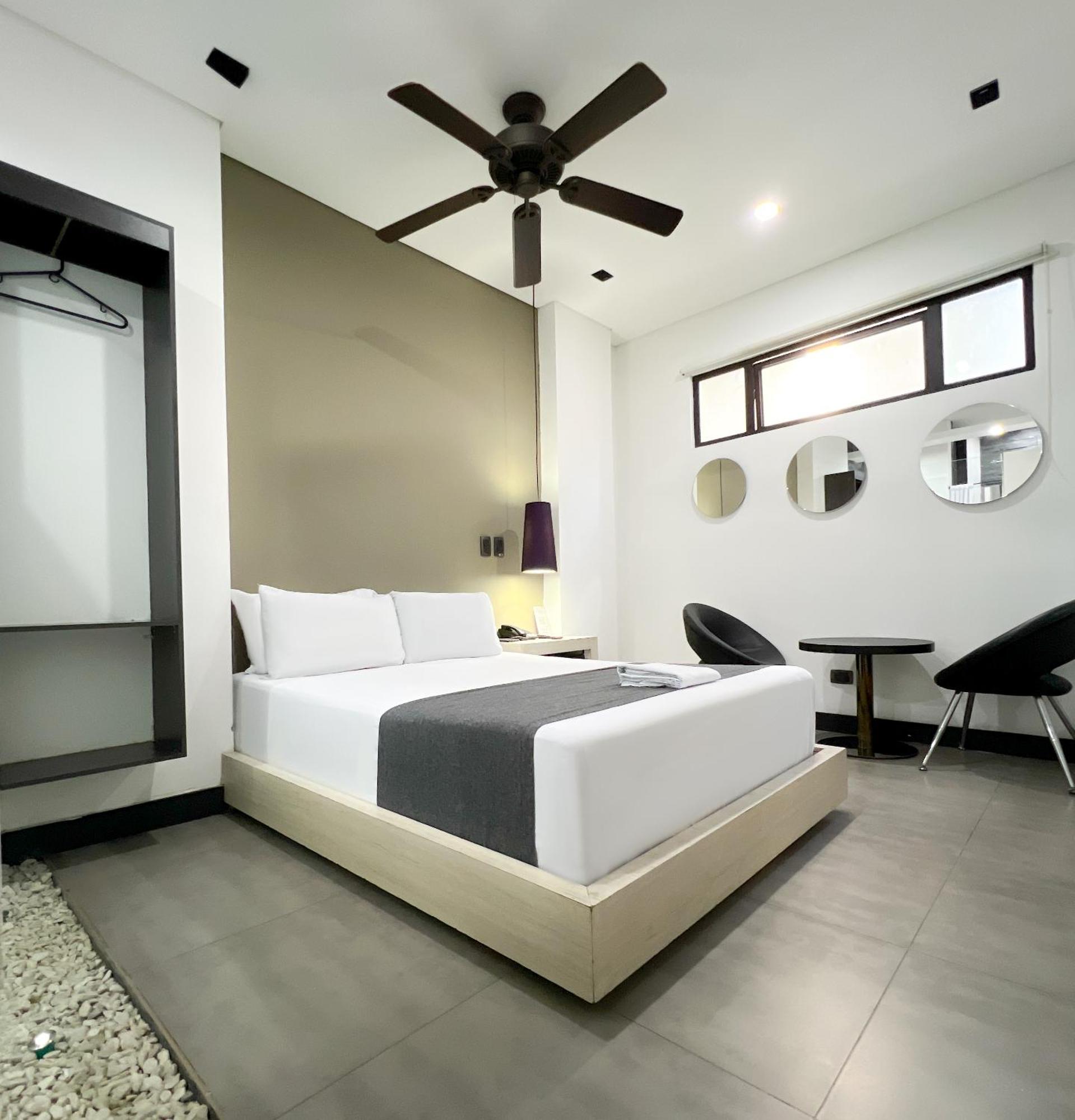 Hotel 47 Medellin Center Kültér fotó